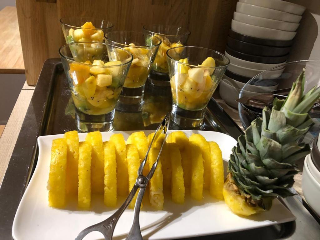 Logis Hotel Restaurant Les Aubuns Caissargues Εξωτερικό φωτογραφία